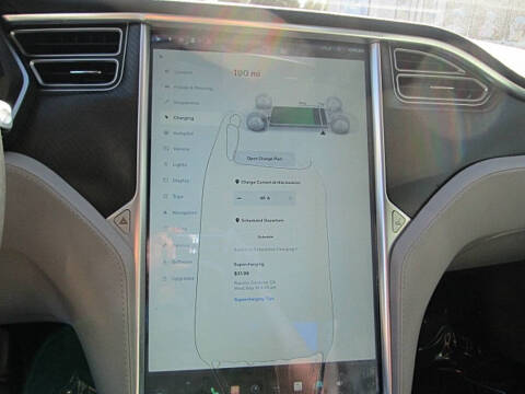 2015 Tesla Model S 90D