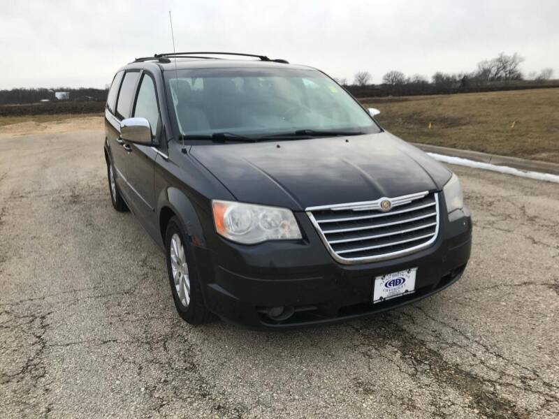 2008 Chrysler Town and Country for sale at Alan Browne Chevy in Genoa IL