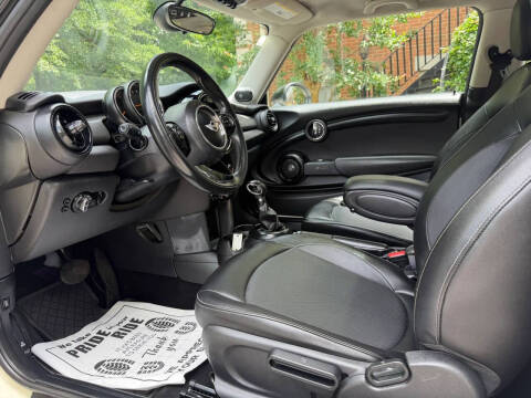 2017 MINI Hardtop 2 Door Cooper