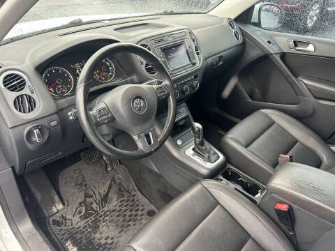 2017 Volkswagen Tiguan 2.0T Wolfsburg Edition