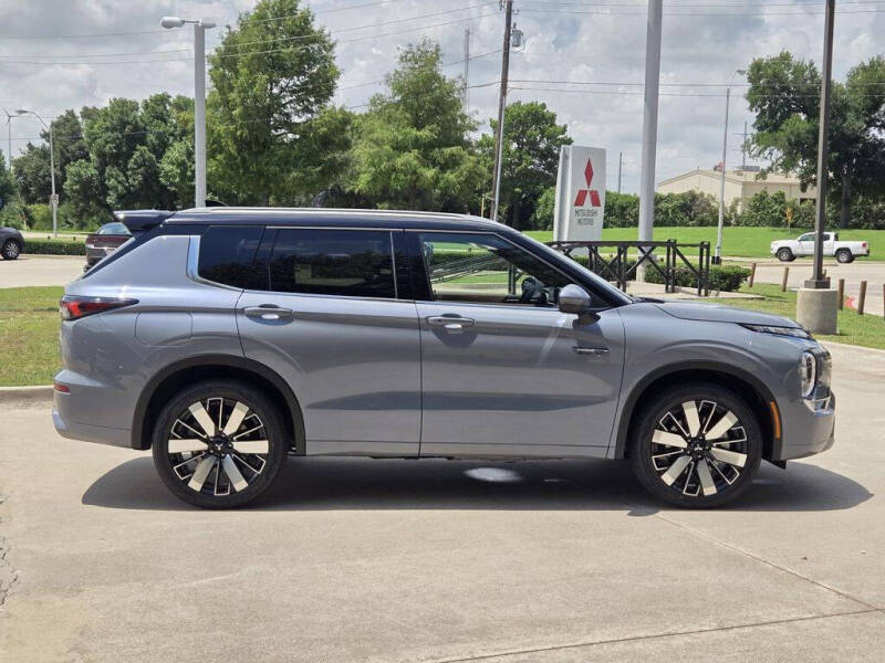 2026 Mitsubishi Outlander PHEV SEL