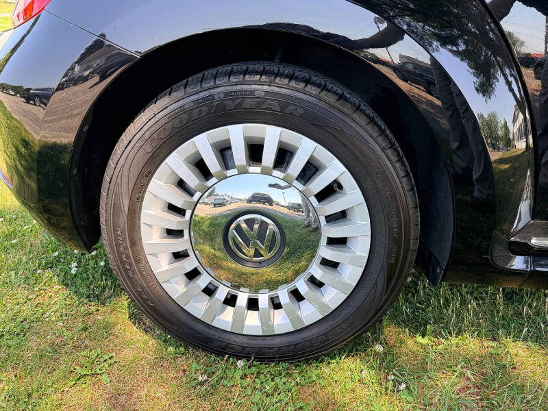 2014 Volkswagen Beetle Convertible