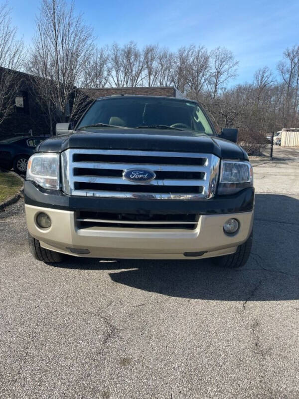 2008 Ford Expedition EL for sale at VENTURE MOTORS in Wickliffe OH