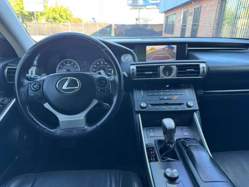 2015 Lexus IS 250