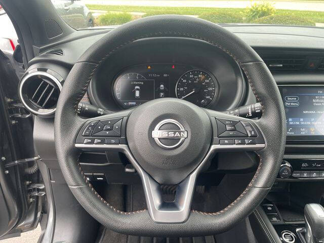 2024 Nissan Kicks SR