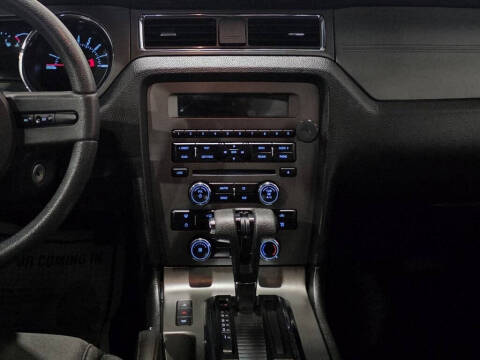 2012 Ford Mustang V6