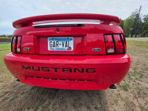 2004 Ford Mustang GT Deluxe