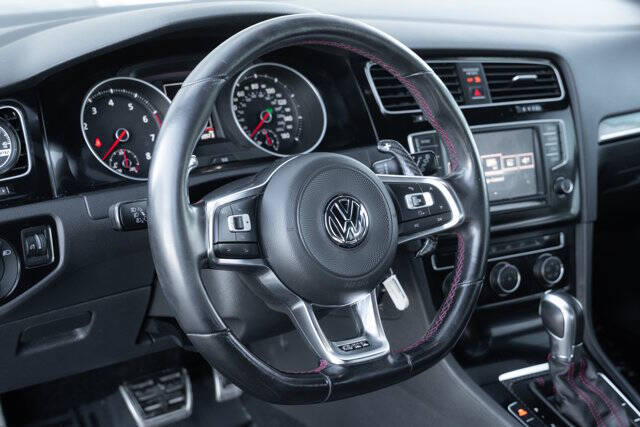 2017 Volkswagen Golf GTI S