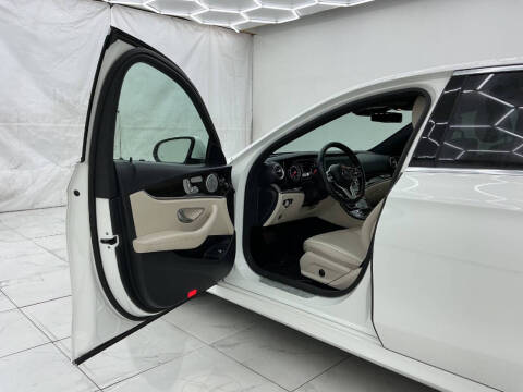 2019 Mercedes-Benz E-Class E 300