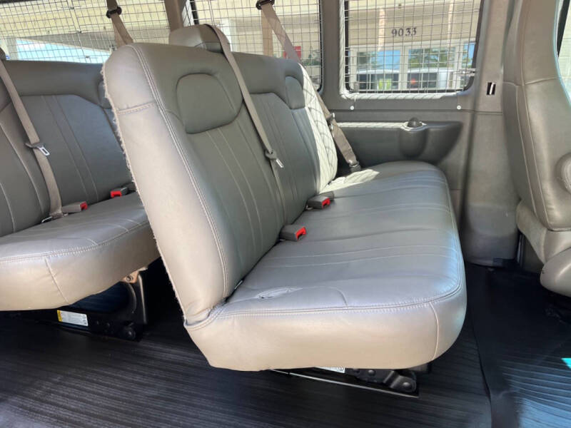 2020 Chevrolet Express LS 3500