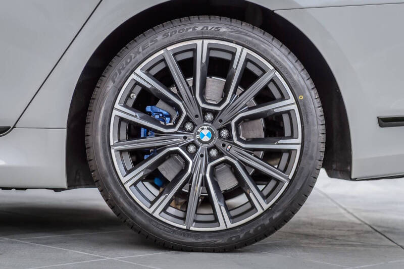 2020 BMW 7 Series 740i