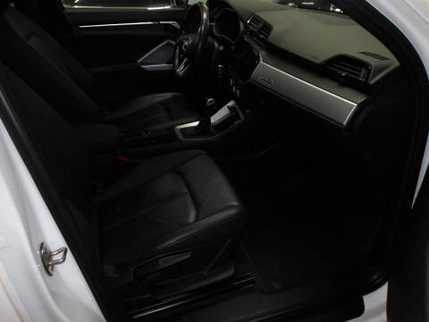 2019 Audi Q3 quattro Premium 45 TFSI