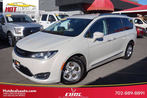 2017 Chrysler Pacifica Touring-L Plus