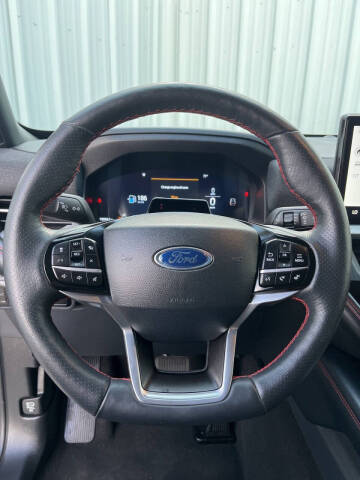 2025 Ford Explorer ST-Line