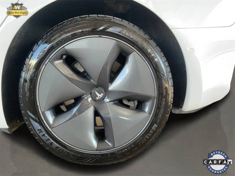 2019 Tesla Model 3 Mid Range