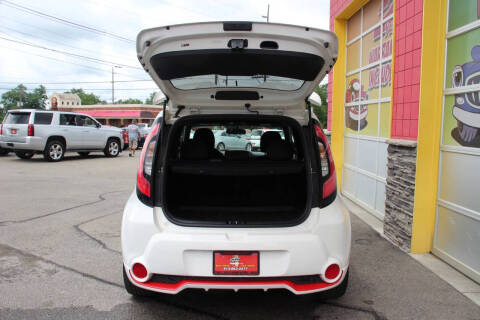 2014 Kia Soul +