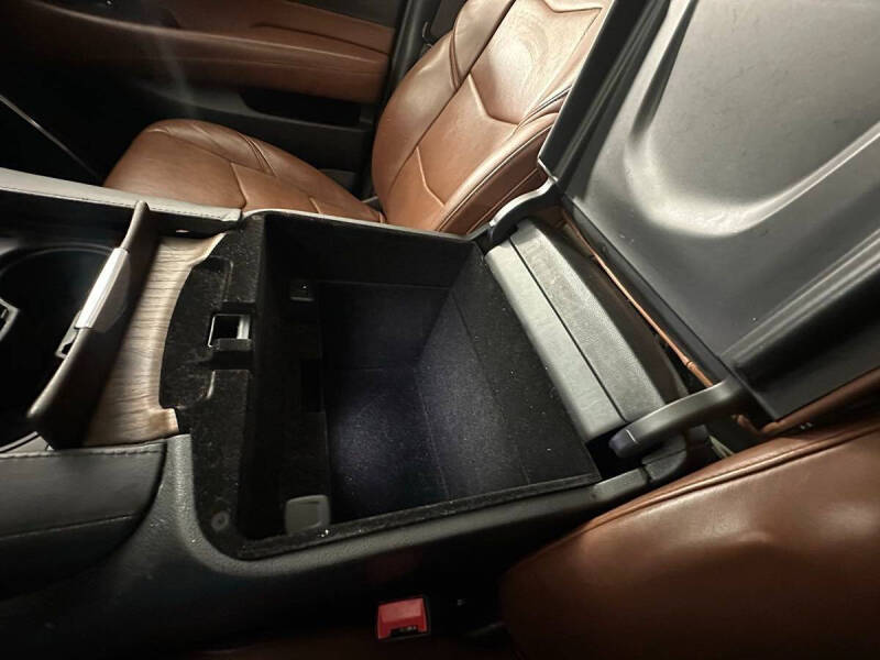 2017 Cadillac Escalade Luxury