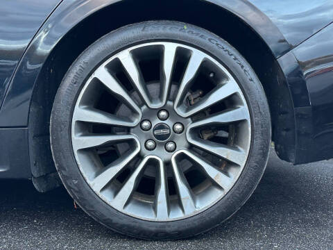 2018 Lincoln Continental Select