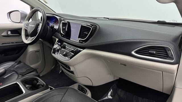 2018 Chrysler Pacifica Hybrid Limited