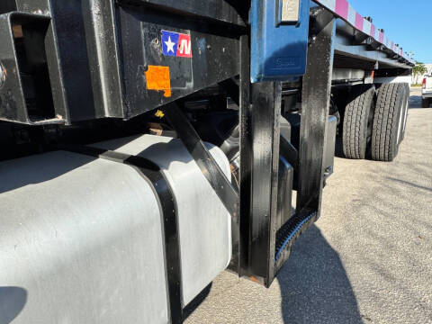 2017 Freightliner M2 106