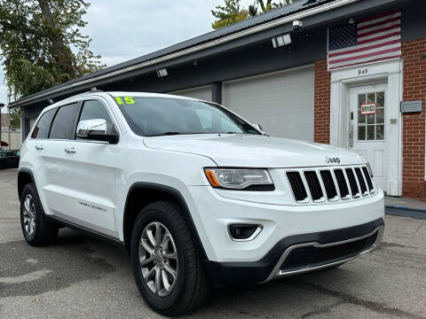 2015 Jeep Grand Cherokee for sale at Valley Auto Finance in Warren OH