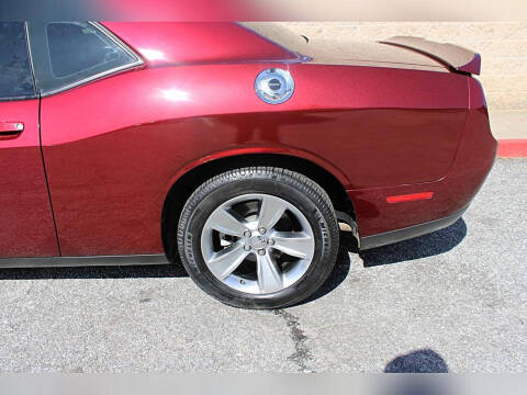 2021 Dodge Challenger SXT