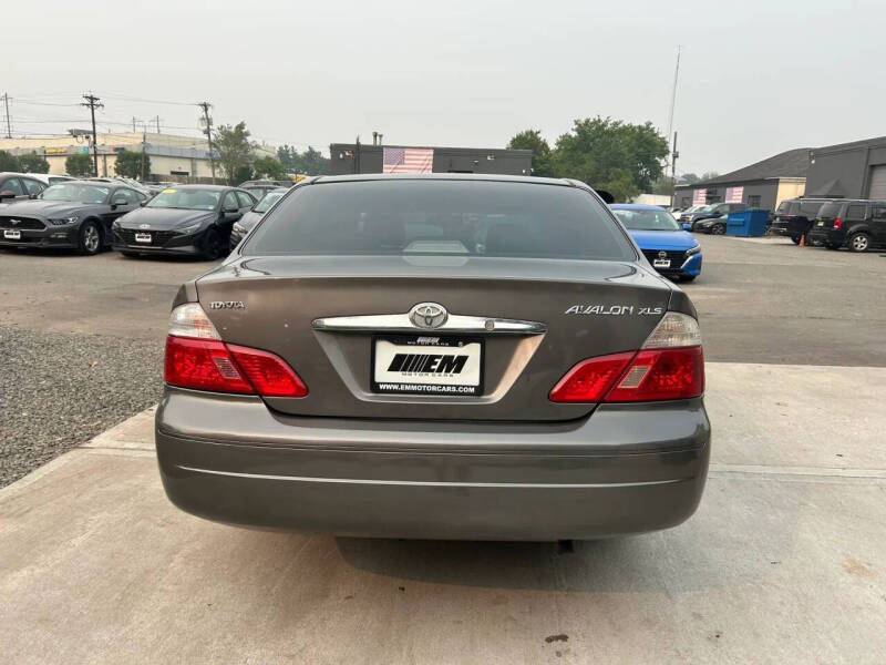 2004 Toyota Avalon