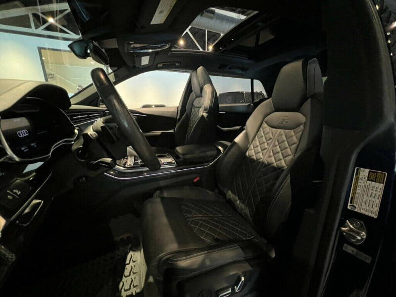 2022 Audi SQ8 4.0T quattro Prestige