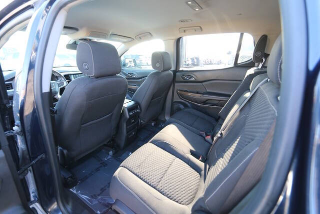 2017 GMC Acadia SLE-2