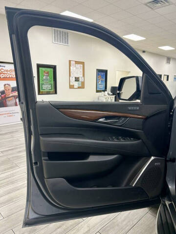 2019 Cadillac Escalade ESV Luxury