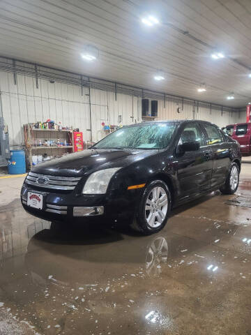 2008 Ford Fusion for sale at WESTSIDE GARAGE LLC in Keokuk IA