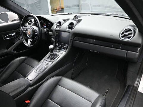 2018 Porsche 718 Cayman GTS