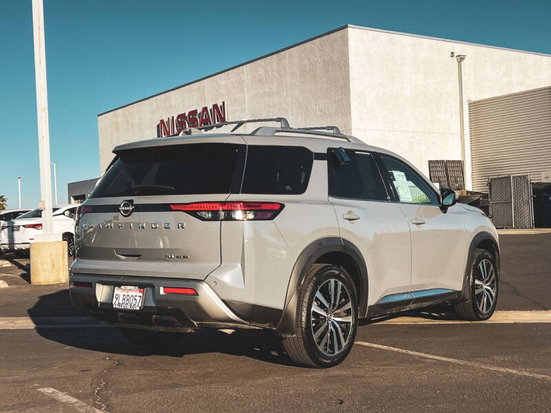 2024 Nissan Pathfinder Platinum