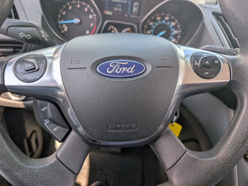 2015 Ford Escape S