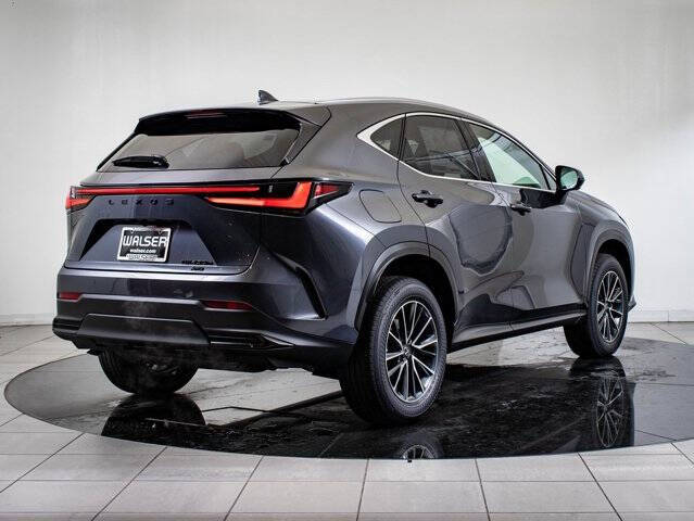 2026 Lexus NX 450h+ Luxury
