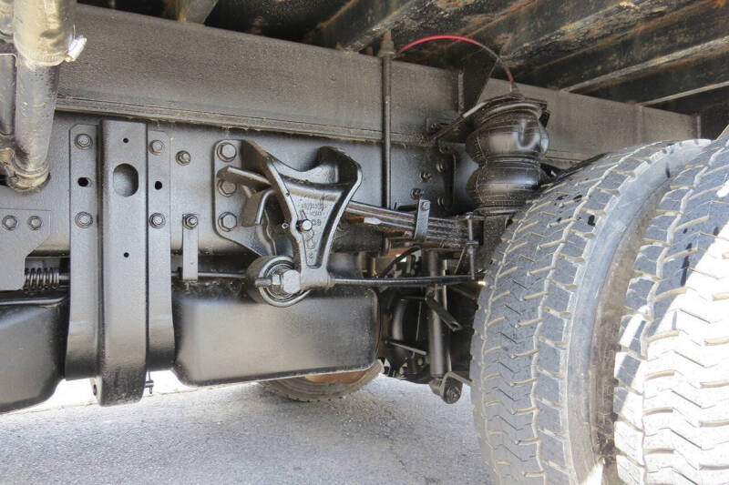 2020 International CV515