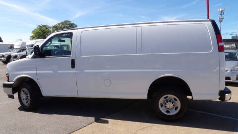 2024 Chevrolet Express 2500