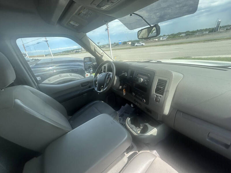 2017 Nissan NV