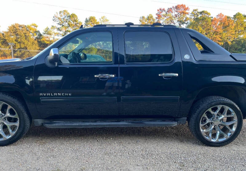 2011 Chevrolet Avalanche LT