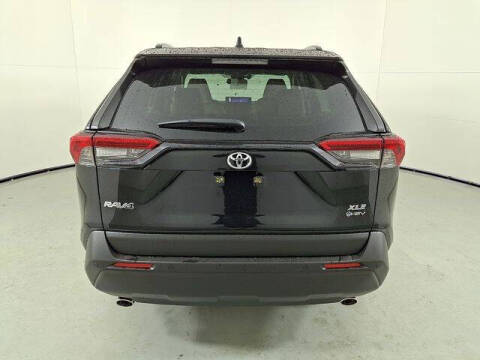 2025 Toyota RAV4 Hybrid XLE Premium