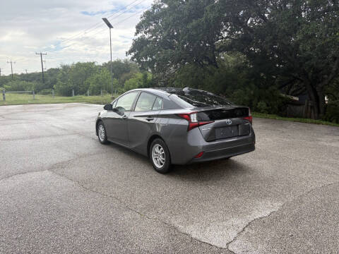 2021 Toyota Prius LE