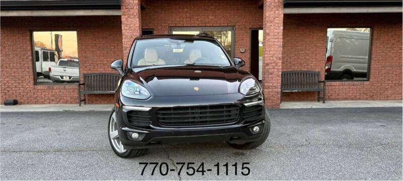 2017 Porsche Cayenne Platinum Edition photo 1