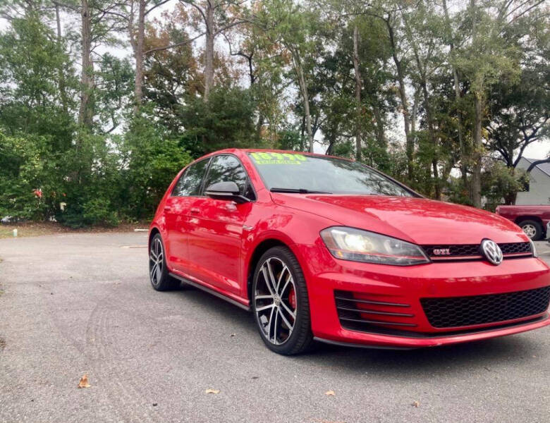 2017 Volkswagen Golf GTI Sport