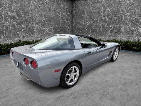 2004 Chevrolet Corvette