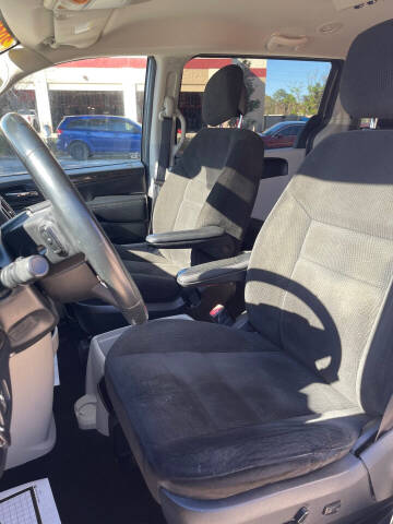 2016 Dodge Grand Caravan American Value Package