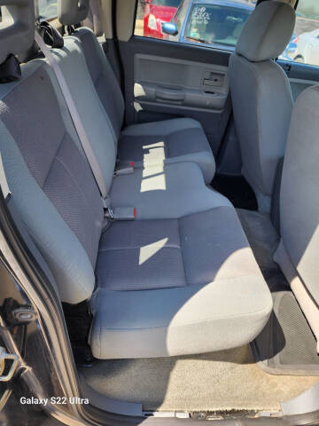 2005 Dodge Dakota SLT