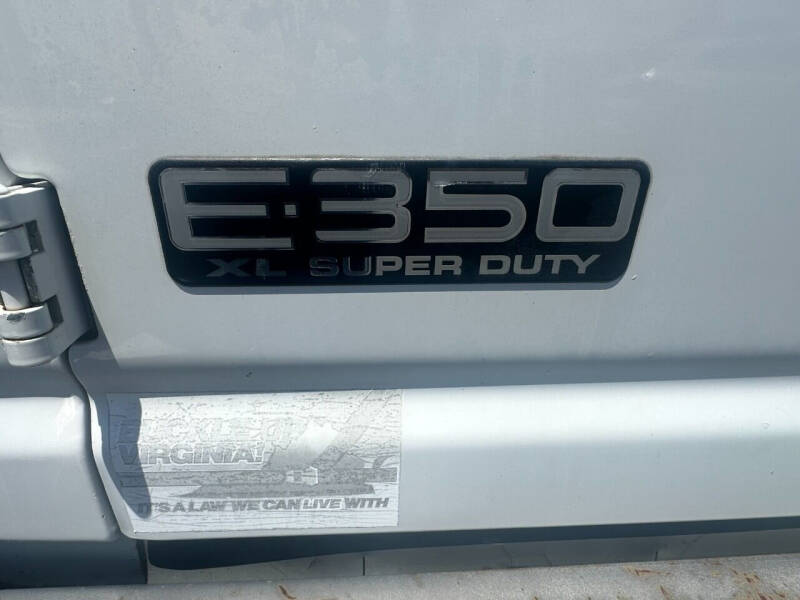 2005 Ford E-Series E-350 SD XL