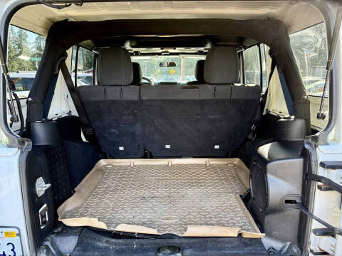 2012 Jeep Wrangler Unlimited Sahara