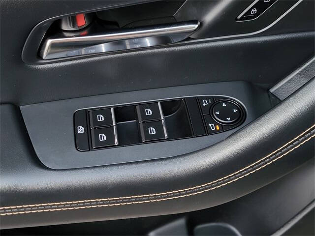 2025 Mazda CX-70 Plug-in Hybrid Premium