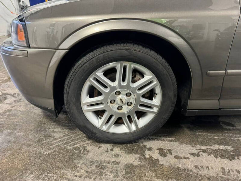 2004 Lincoln LS Sport